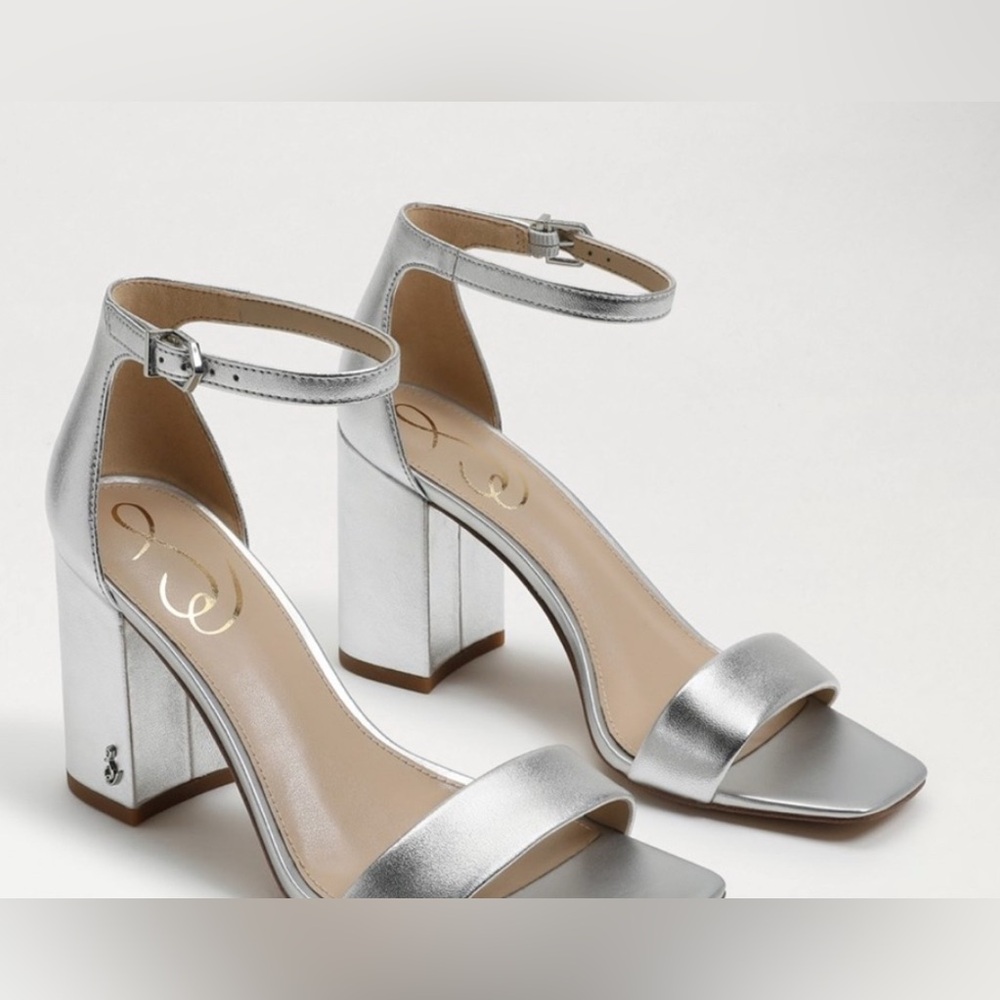 Sam Edelman Silver Heels Elegant Metallic Design